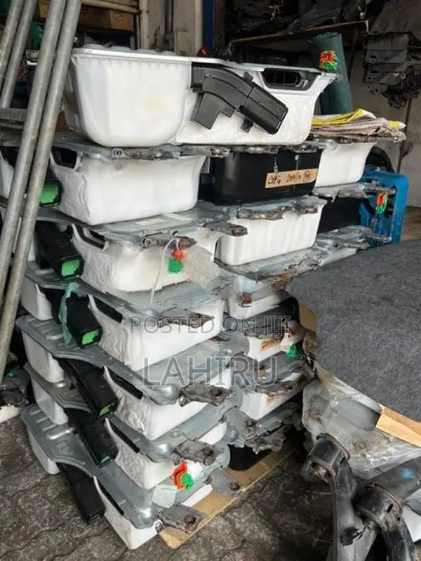 Honda Vezel Battery