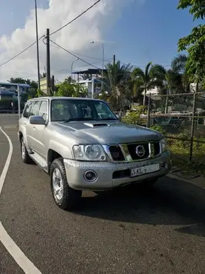 Nissan Patrol 2011