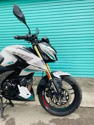 Bajaj Pulsar N160 2025