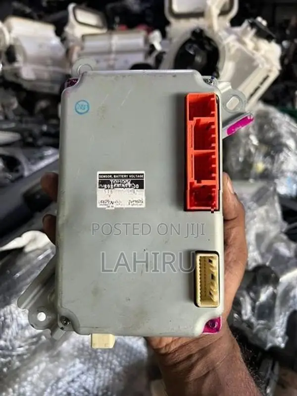 Prius Alpha Voltage Sensor Battery Ecu
