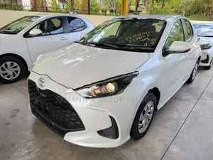 Toyota Yaris X Grade 2025