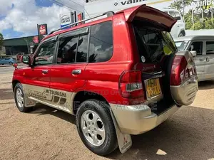 Mitsubishi Pajero IO Jeep 4WD 2000