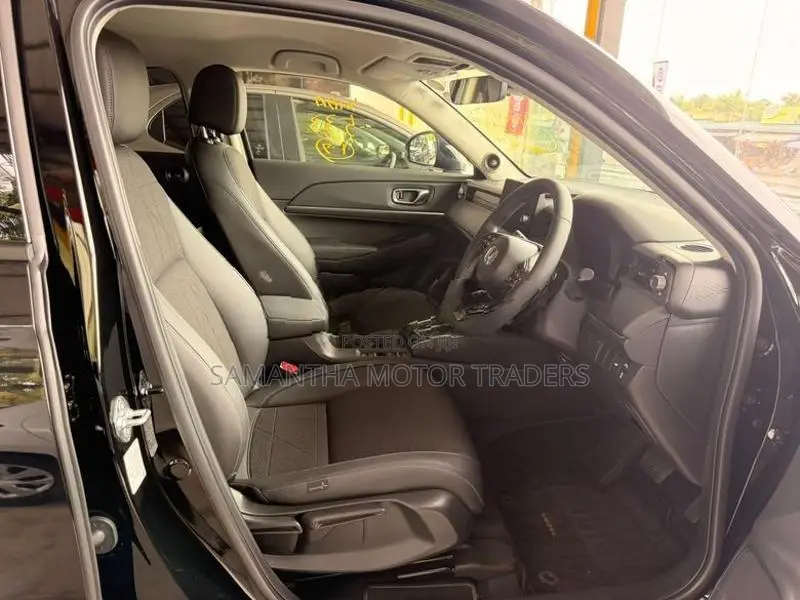 Honda Vezel Z Premium 2025