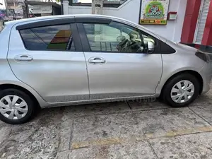 Toyota Vitz 2015