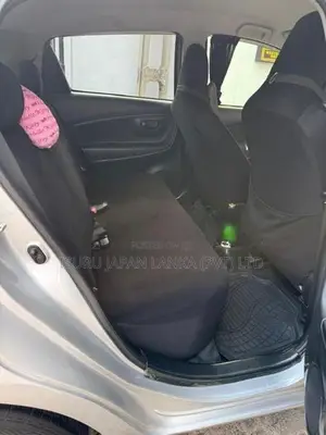 Toyota Vitz 2015