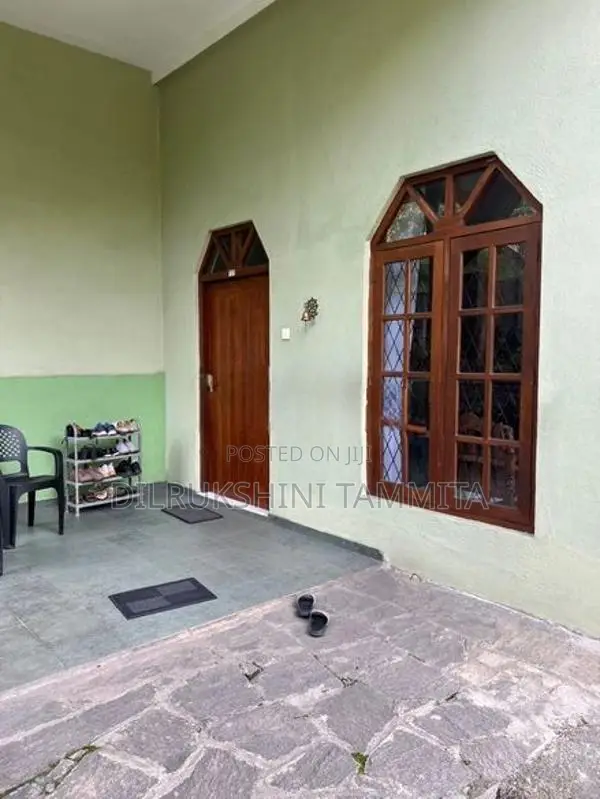 Two Story House For Sale - Peradeniya