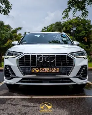 Audi Q3 S Line SUV 2024