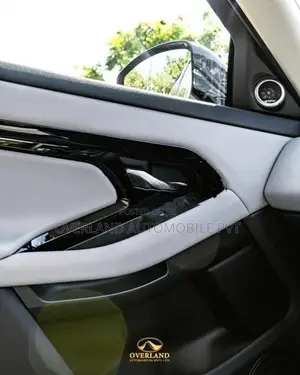 Land Rover Range Evoque Dynamic HSE PHEV UK 2025