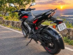 Bajaj Pulsar NS200 2026