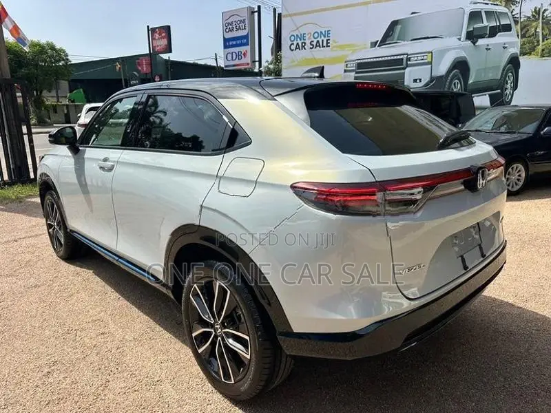 Honda Vezel Z Play Premium 10sp 2025