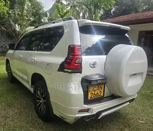 Toyota Land Cruiser Prado s.roof auto diesal 2015
