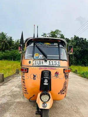 Bajaj RE 2005