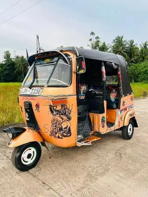 Bajaj RE 2005