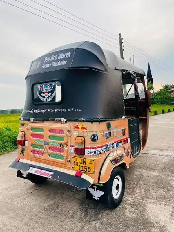 Bajaj RE 2005