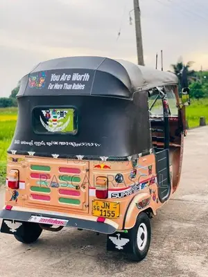 Bajaj RE 2005