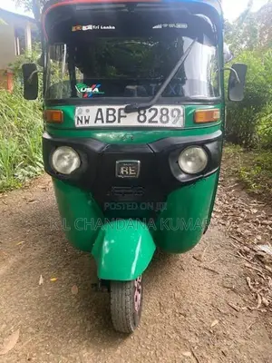 Bajaj RE 2015
