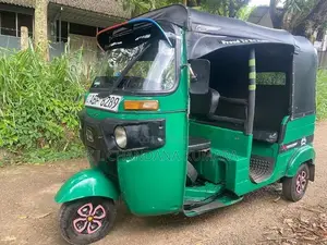 Bajaj RE 2015