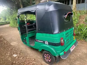 Bajaj RE 2015