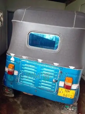 Bajaj RE 2003