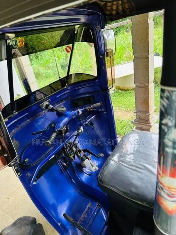 Bajaj RE Modified Edition 2004