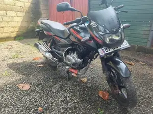 Bajaj Pulsar 150 2017