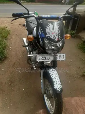 Bajaj CT100 2014