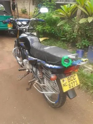 Bajaj CT100 2014