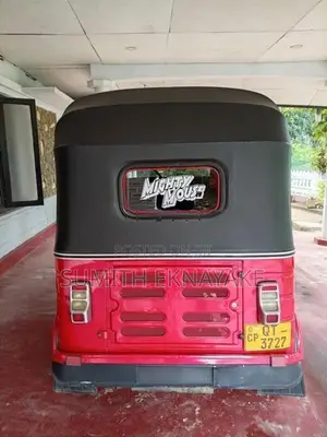 Bajaj RE 2009