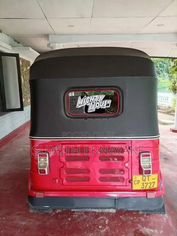 Bajaj RE 2009