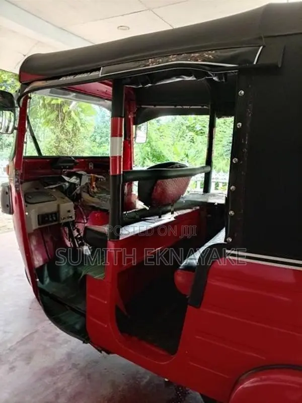 Bajaj RE 2009