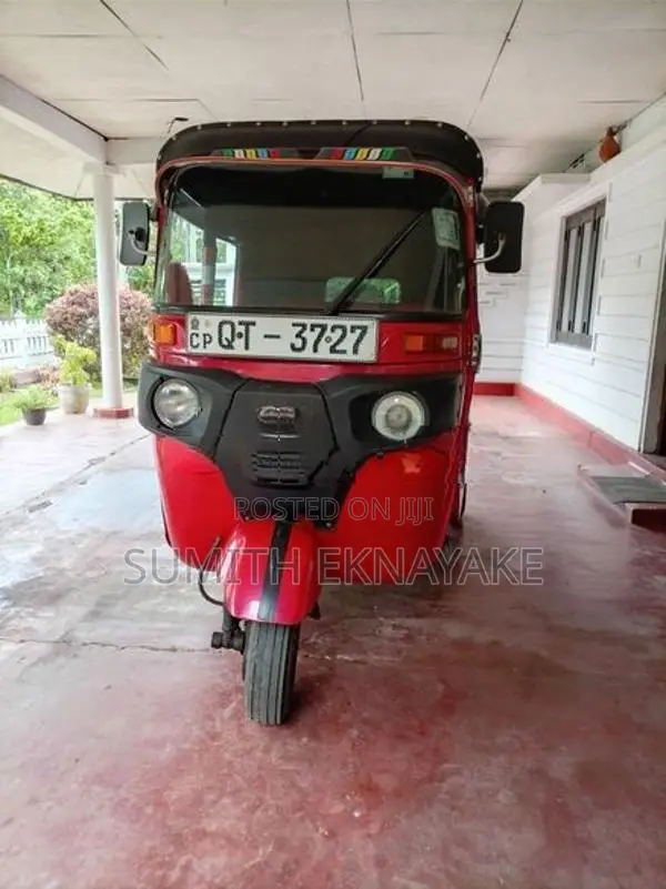 Bajaj RE 2009