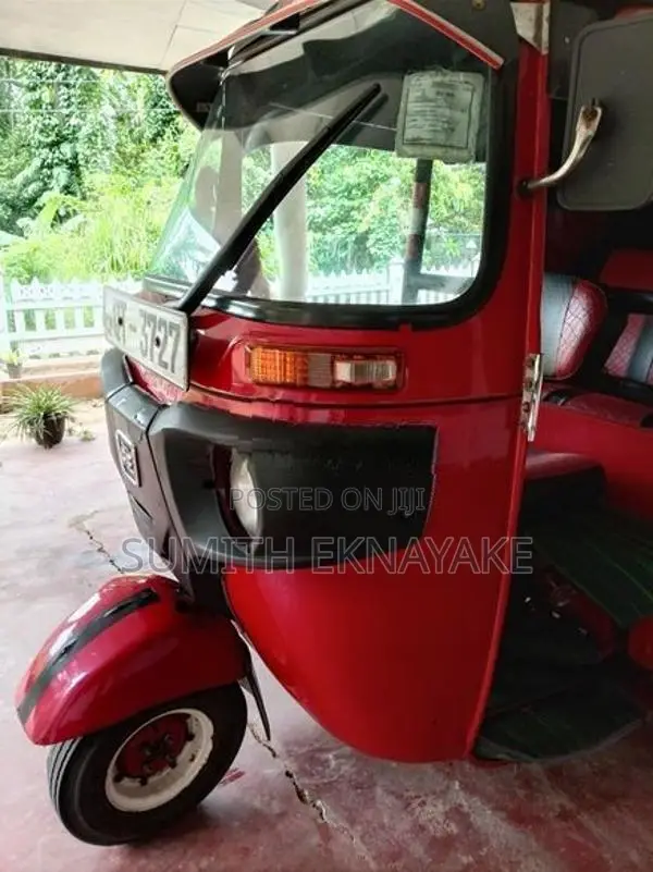 Bajaj RE 2009