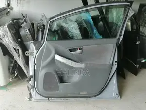 Toyota Prius 30 (ZVW30) RH Front Door - Reconditioned
