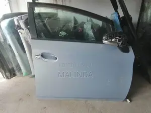 Toyota Prius 30 (ZVW30) RH Front Door - Reconditioned