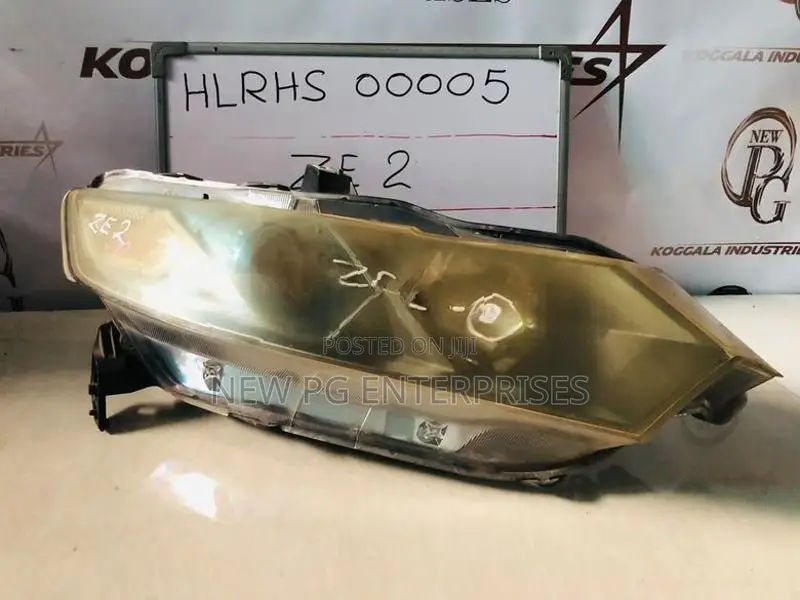 Honda Insight ZE2 Headlight RHS