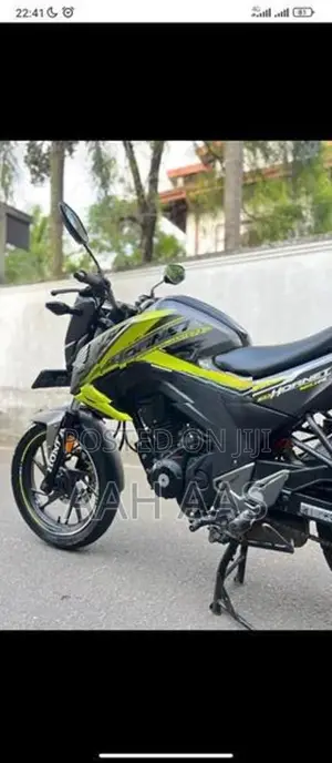 Honda CB Hornet 2021