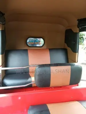 Bajaj RE 1999
