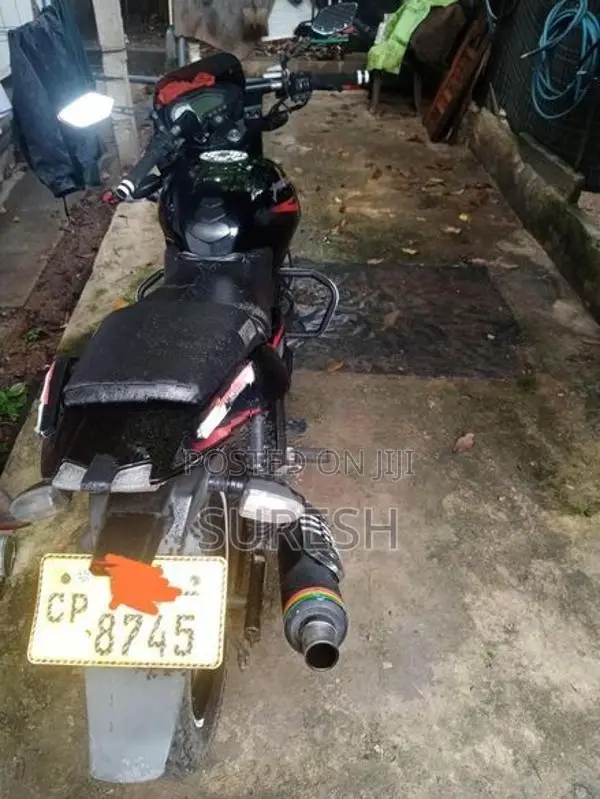 Bajaj Pulsar 180 2010