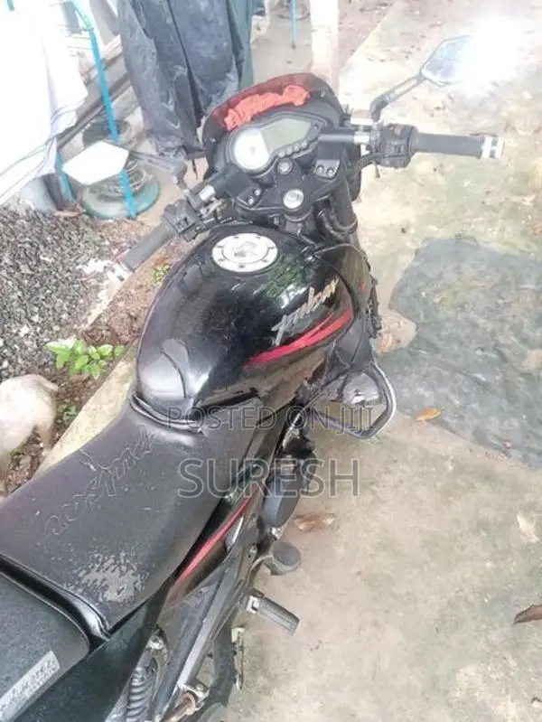 Bajaj Pulsar 180 2010