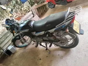 Bajaj CT100 2010