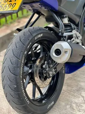 Yamaha R15 2020