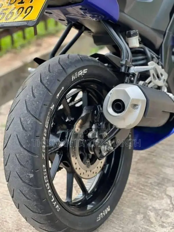 Yamaha R15 2020