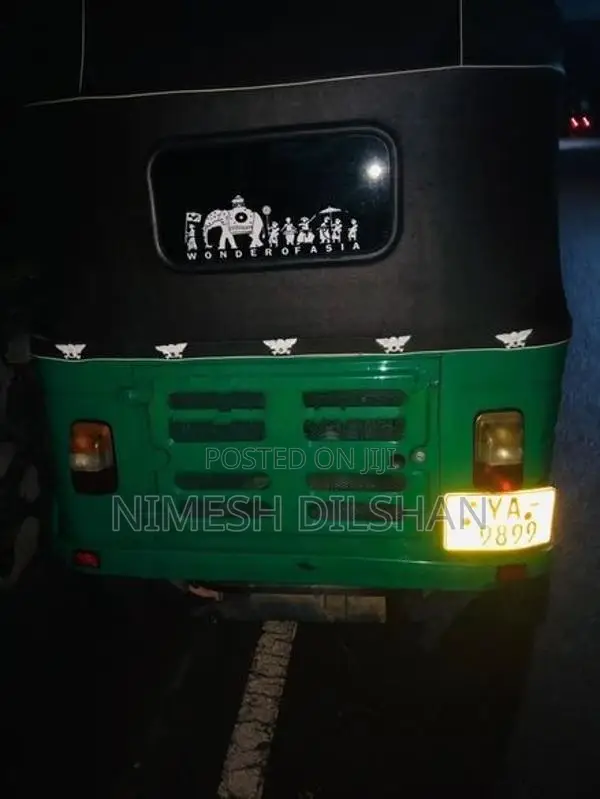 Bajaj RE 2010