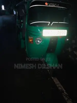 Bajaj RE 2010