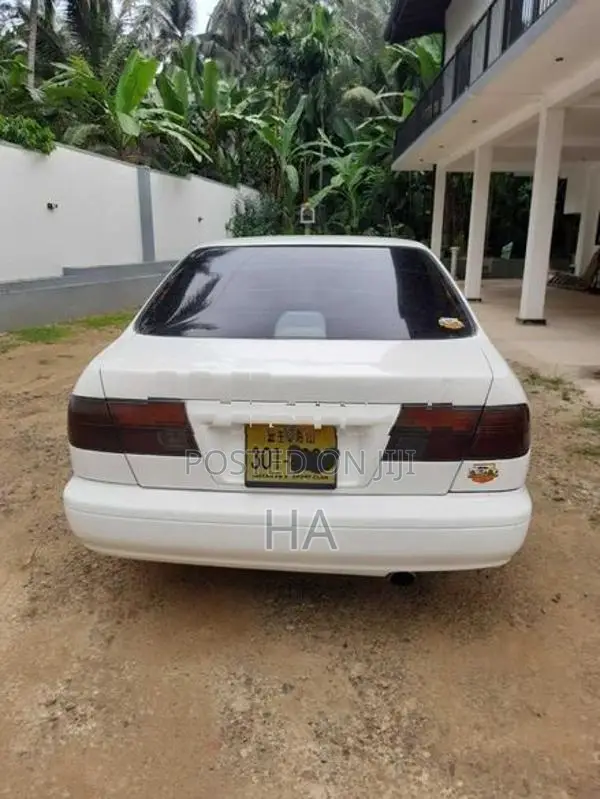 Nissan Sunny fb14 1996