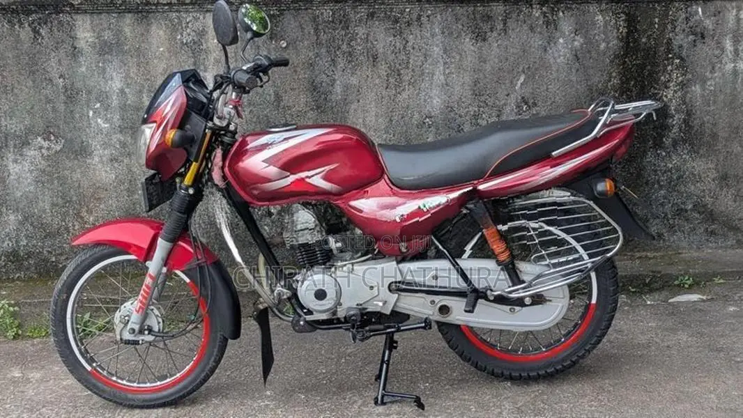 Bajaj CT100 2017