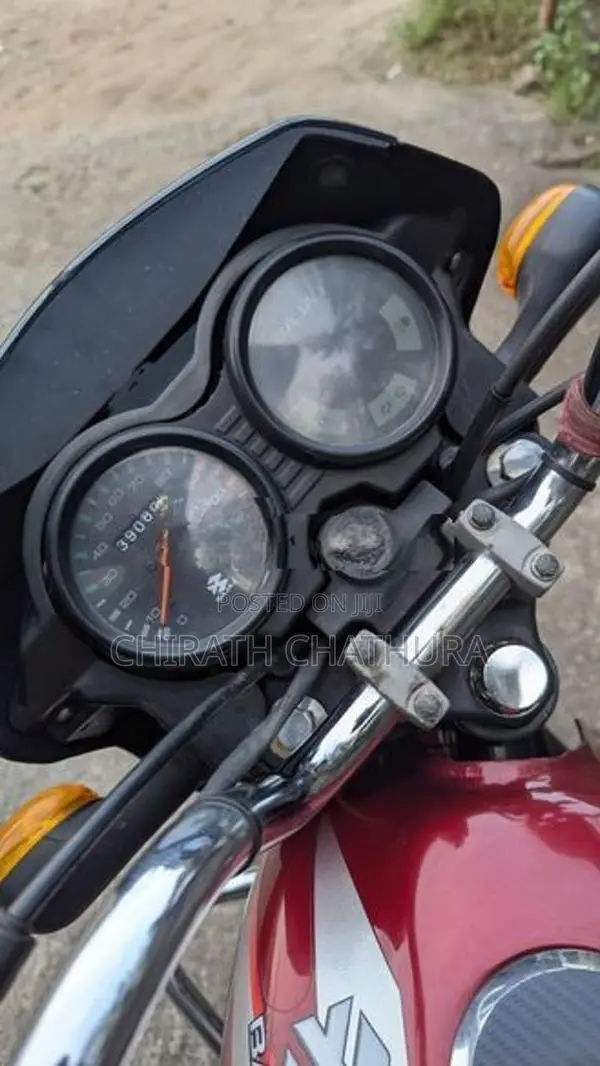 Bajaj CT100 2017