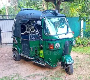 Bajaj RE 2013