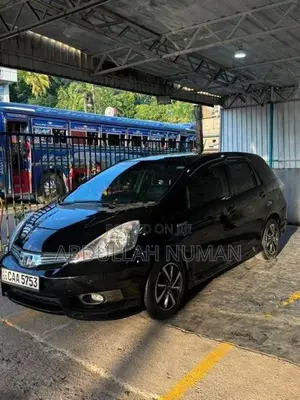 Honda Fit Shuttle GP2 2013