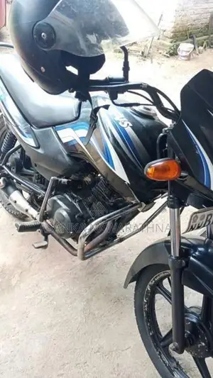 TVS Metro 2016